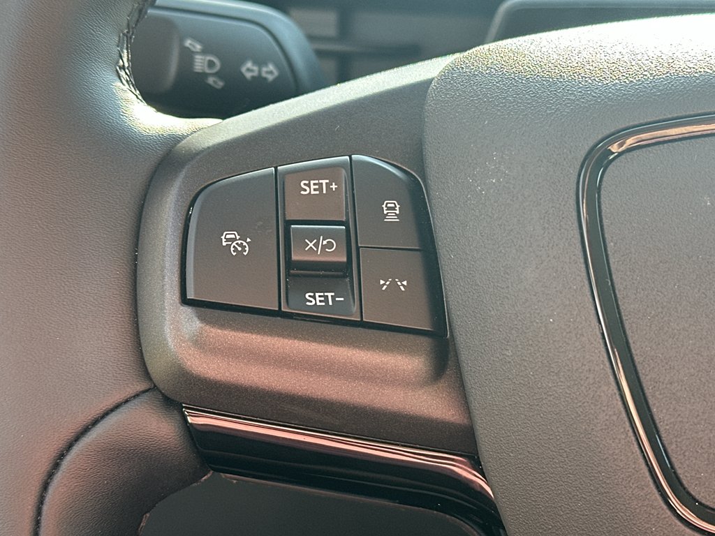 Used 2024 Glacier Gray Metallic TriCoat Ford Premium image 18