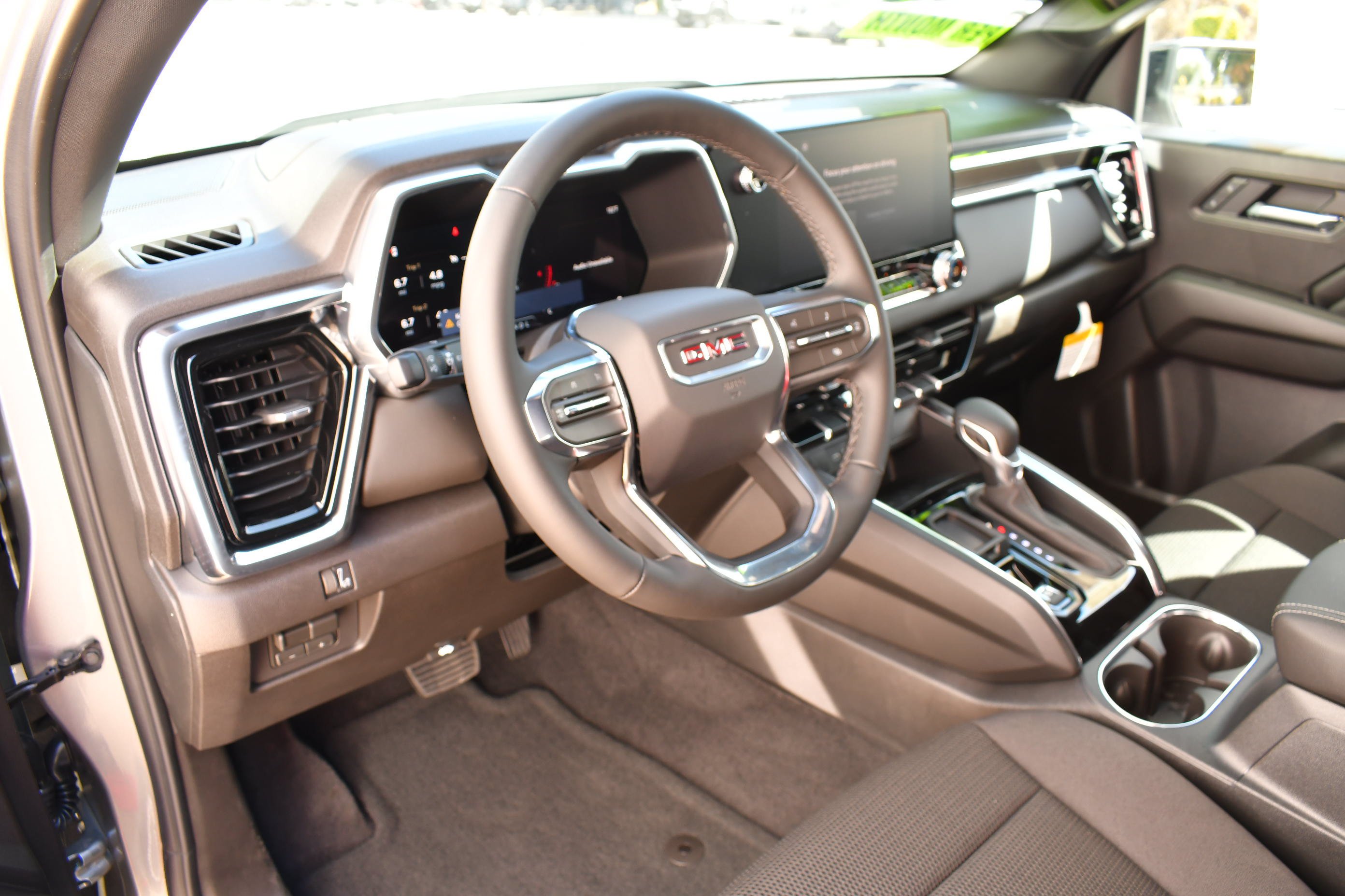 New 2026 Sterling Metallic GMC Elevation image 4