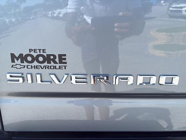New 2026 Sterling Gray Metallic Chevrolet High Country image 12