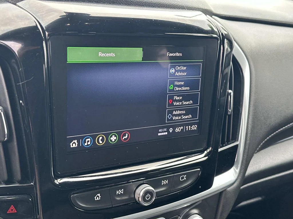 Used 2022  Chevrolet LT image 3