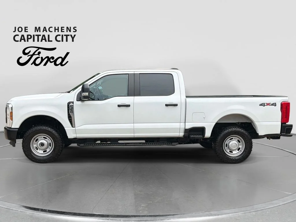Used 2025 White Ford XL image 8