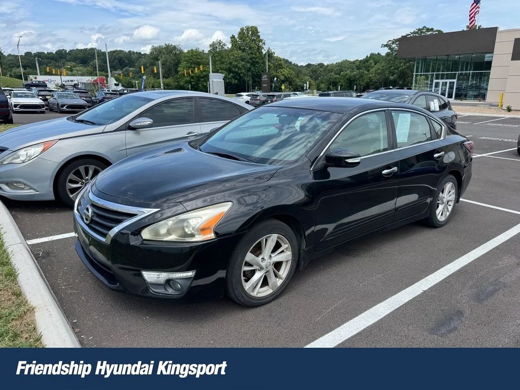 Used 2015 Black Nissan 2.5 SL image 1