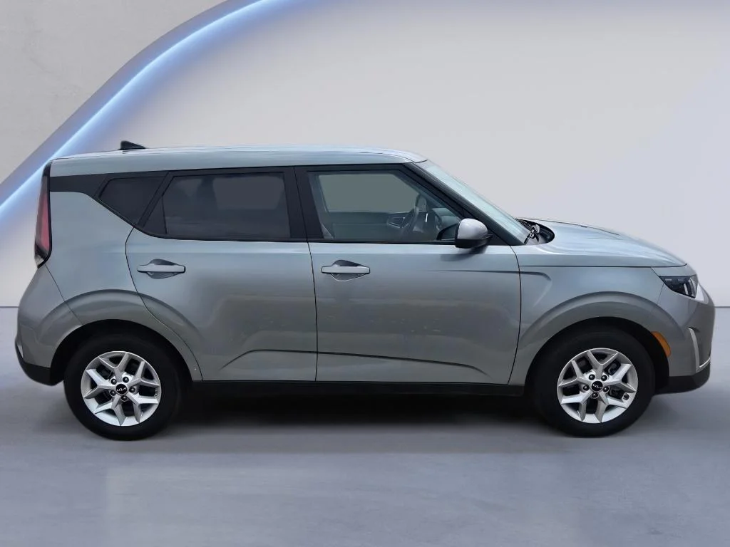 Used 2025 Gray Kia LX image 7