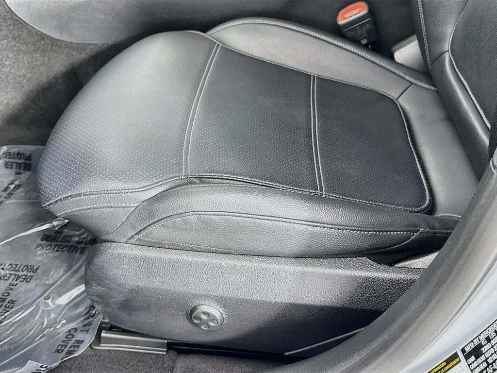 Used 2022 Silver Mercedes-Benz C 300 image 20