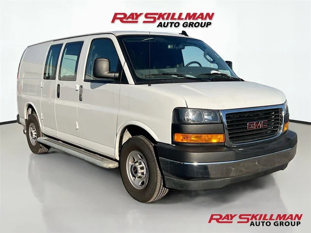 2024 GMC Savana Cargo Van 2500 RWD 135