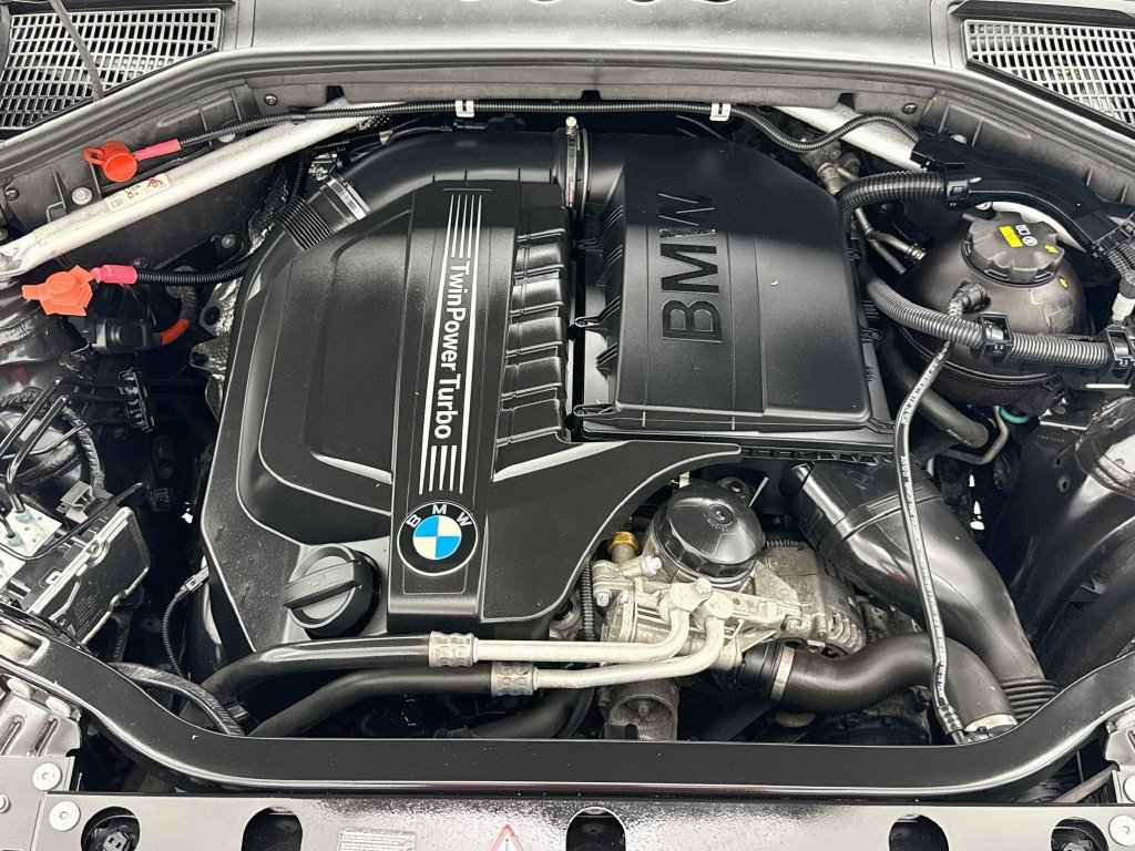 Used 2016 Dark Graphite BMW xDrive35i image 27