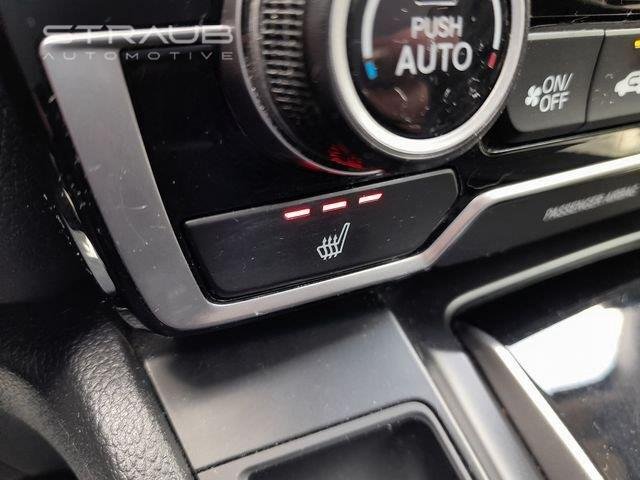Used 2018  Honda Touring image 25