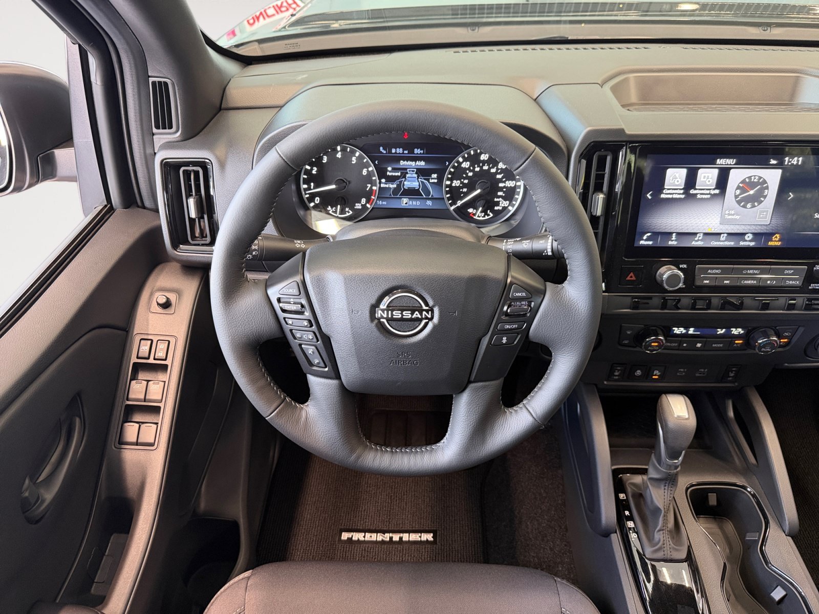 2026 Nissan Frontier SV - Photo 14