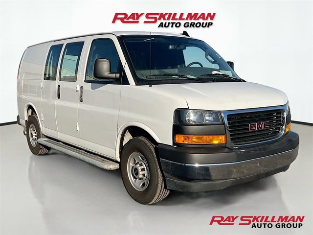 2024 GMC Savana Cargo Van 2500 RWD 135
