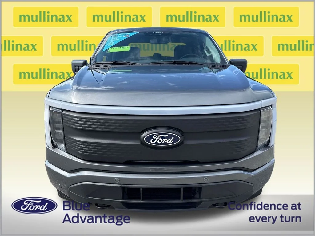 Certified Used 2025 Gray Ford Flash image 11