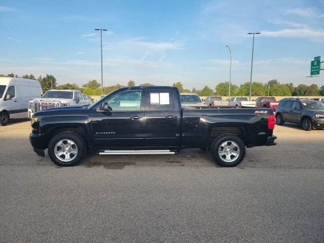 Used 2016 Black Chevrolet LT image 3