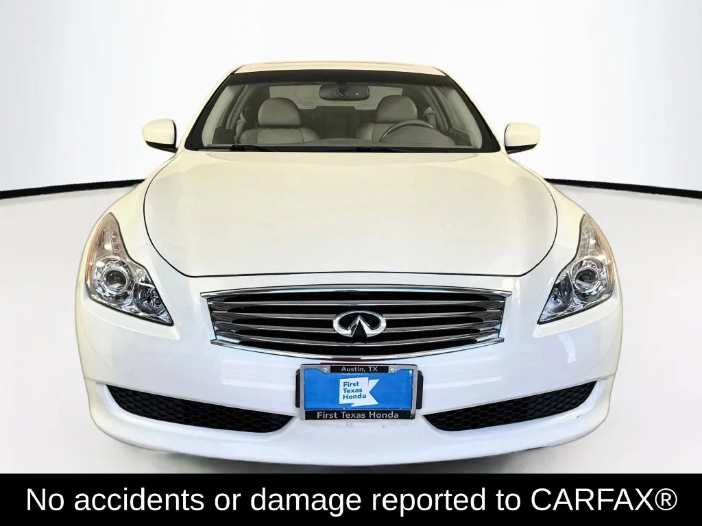 Used 2008 Ivory Pearl INFINITI Journey image 2