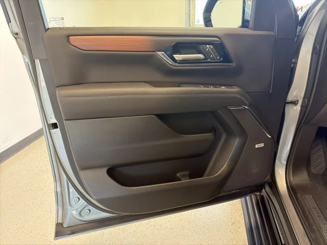 2026 GMC Yukon XL Denali - Photo 49