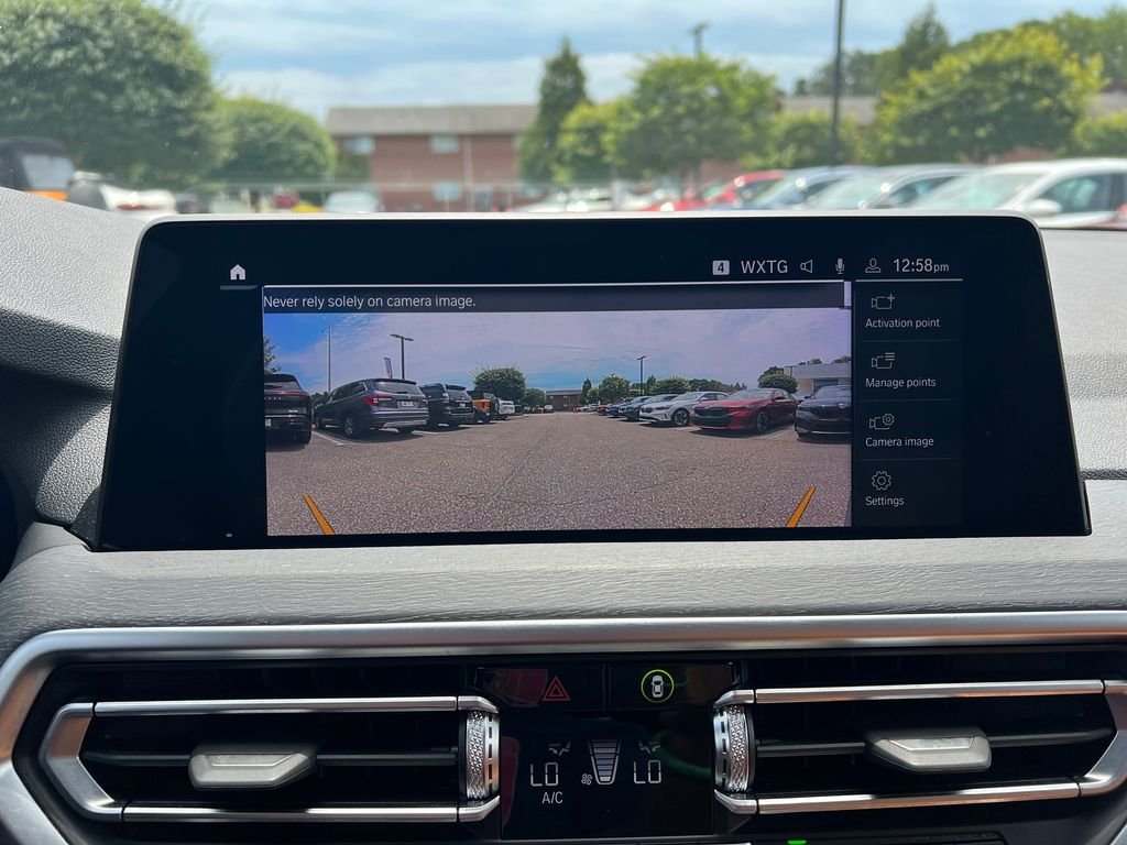 Used 2024 Gray BMW xDrive30i image 31