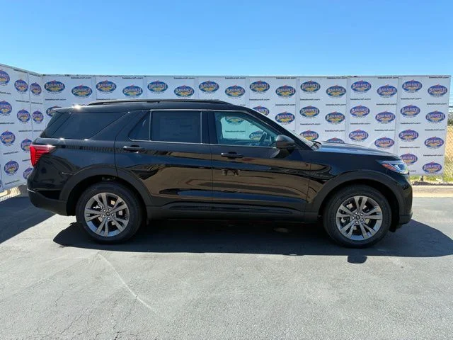 2026 Ford Explorer Active 4WD's photo