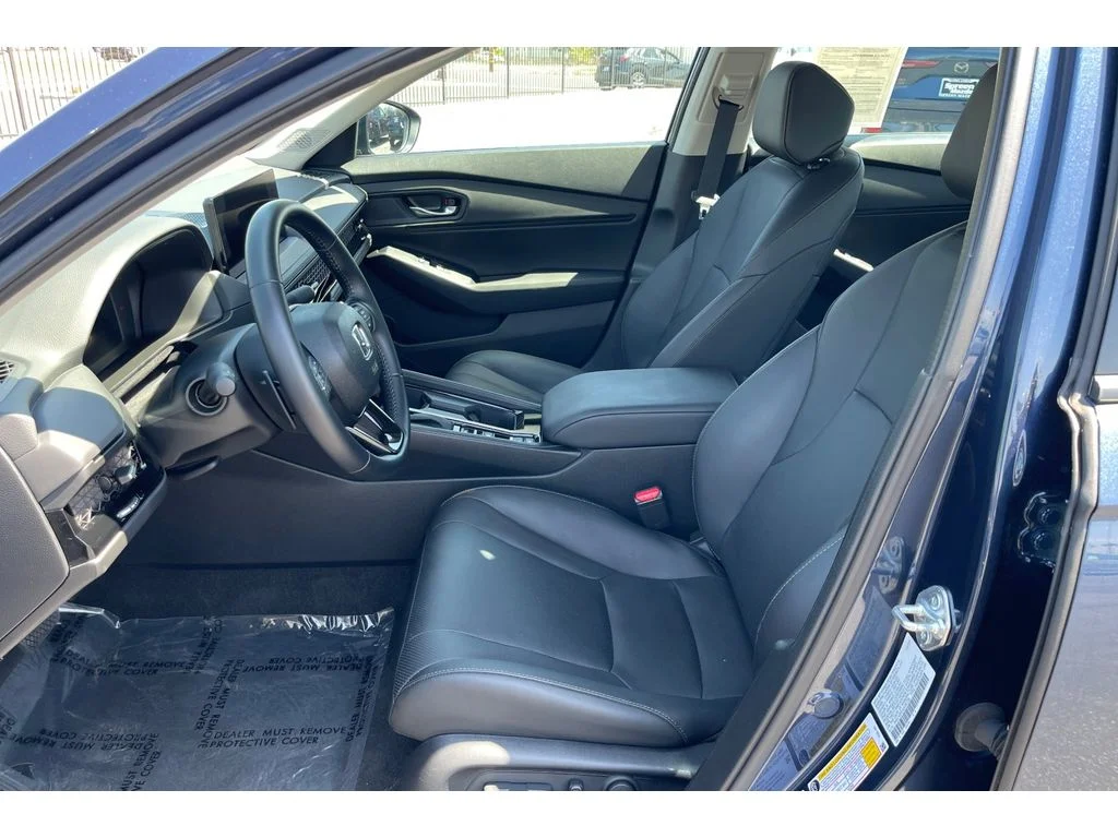 Used 2025 Canyon River Blue Metallic Honda EX-L image 10