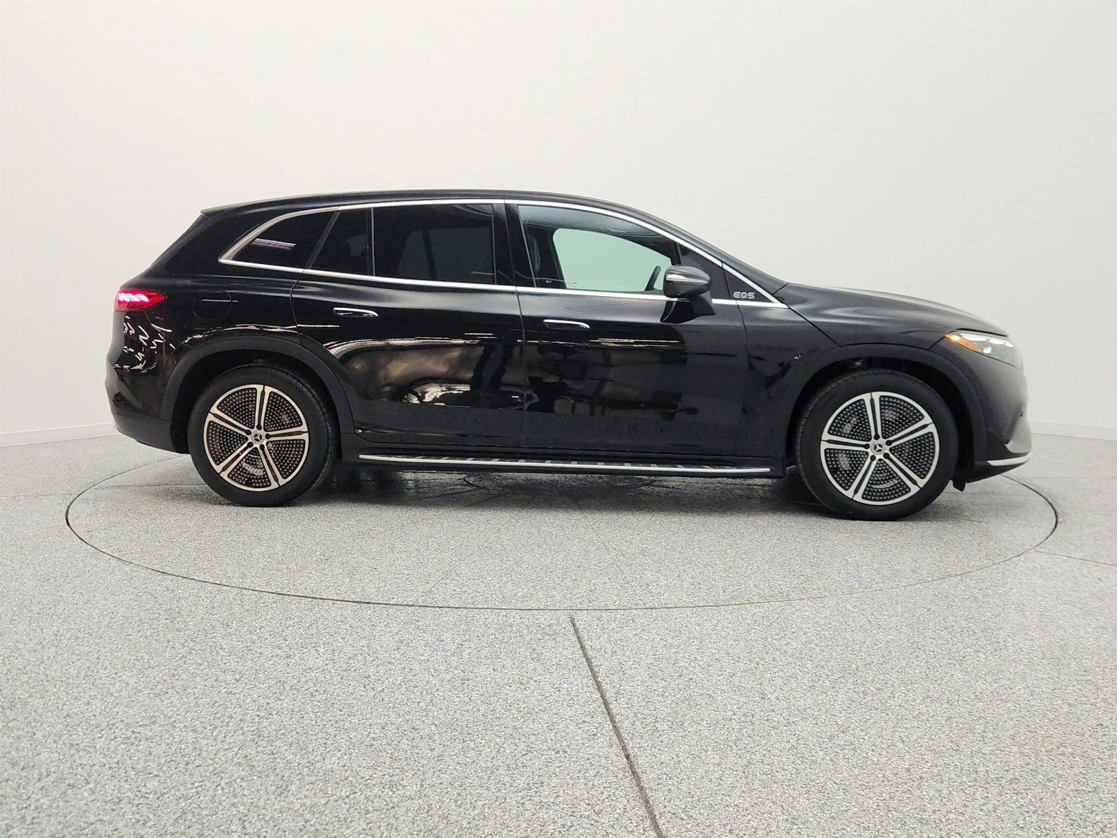Used 2023 Obsidian Black Metallic Mercedes-Benz EQS 450 4MATIC® SUV image 4