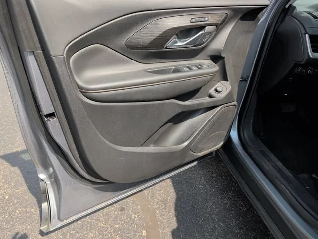 Used 2019 SATIN STEEL METALLIC GMC SLT image 12