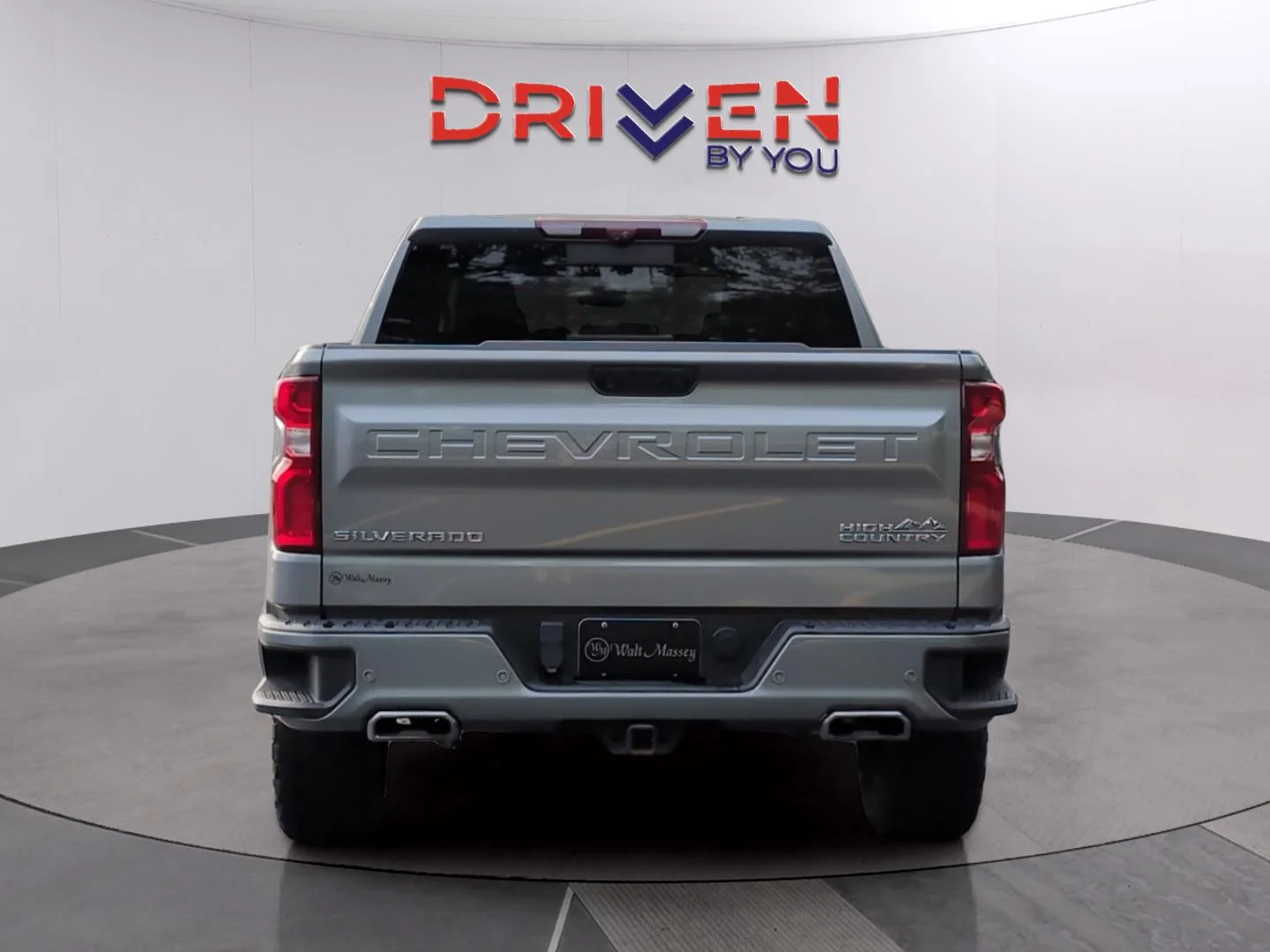 Used 2023 Sterling Gray Metallic Chevrolet High Country image 4