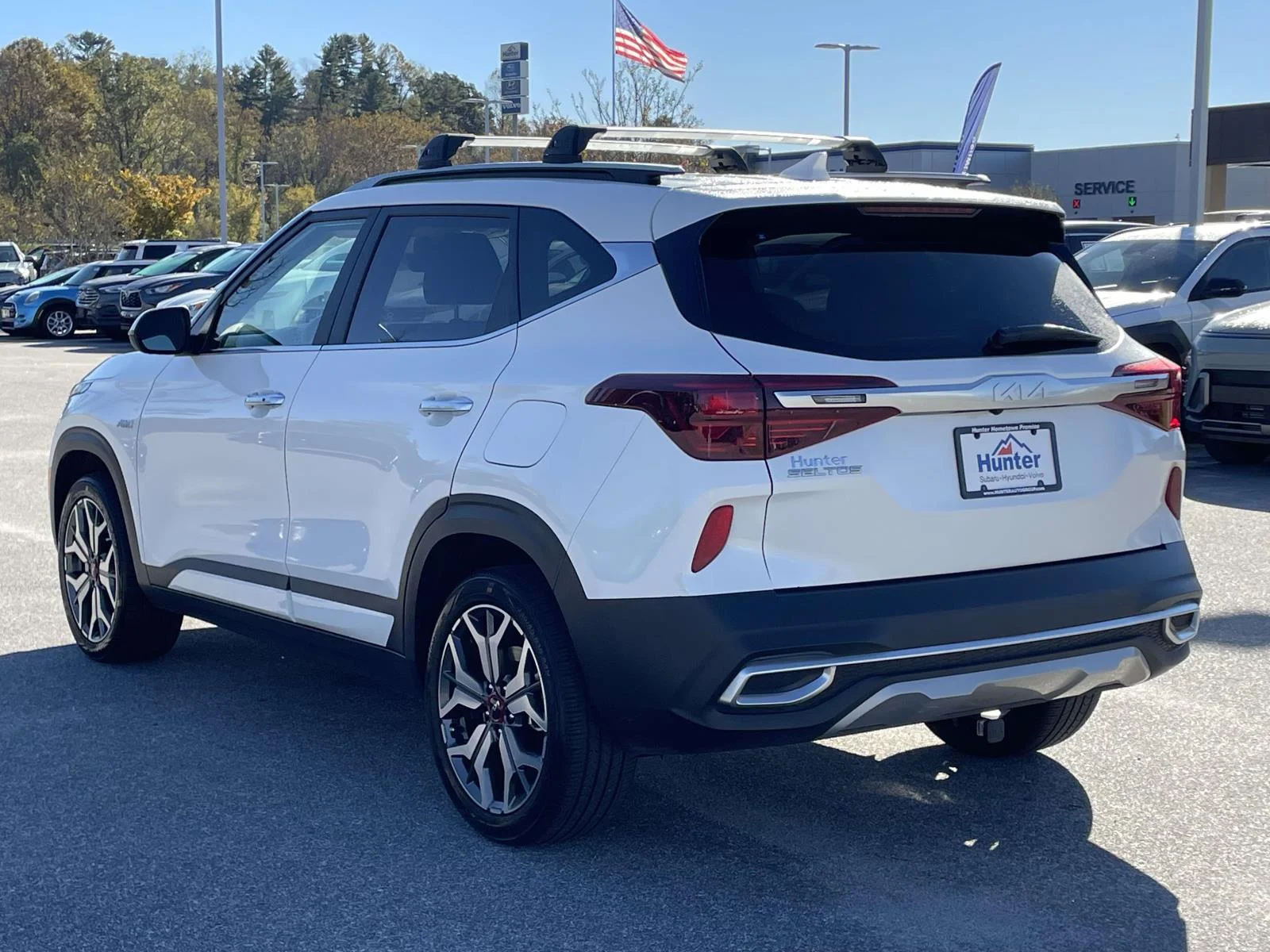 Used 2023 Snow White Pearl Kia SX image 26
