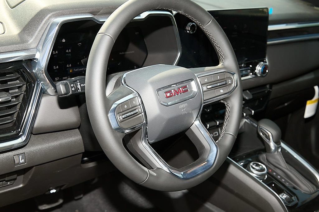 New 2026 Summit White GMC Elevation image 26