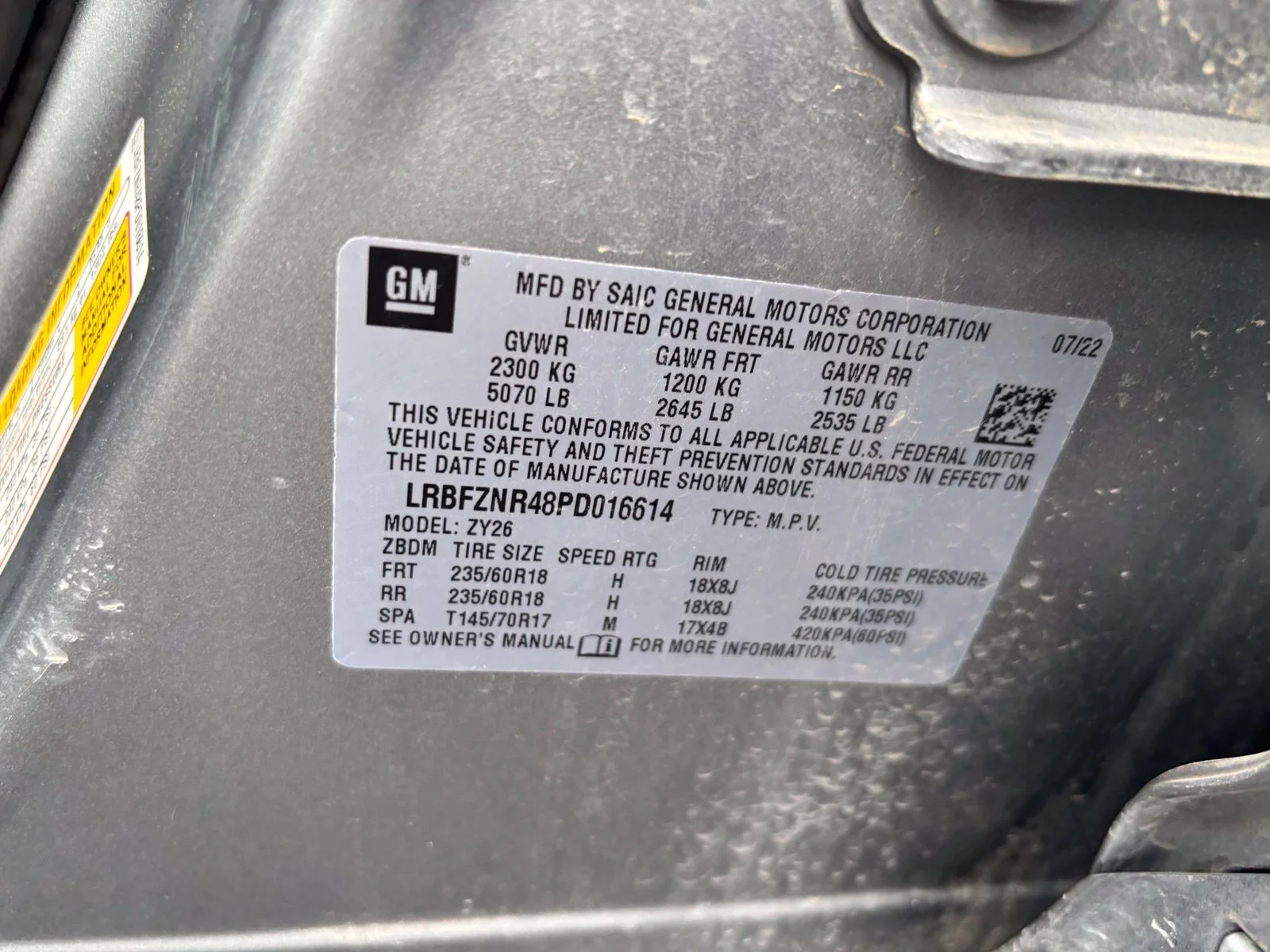 Used 2023 Gray Buick Essence image 14