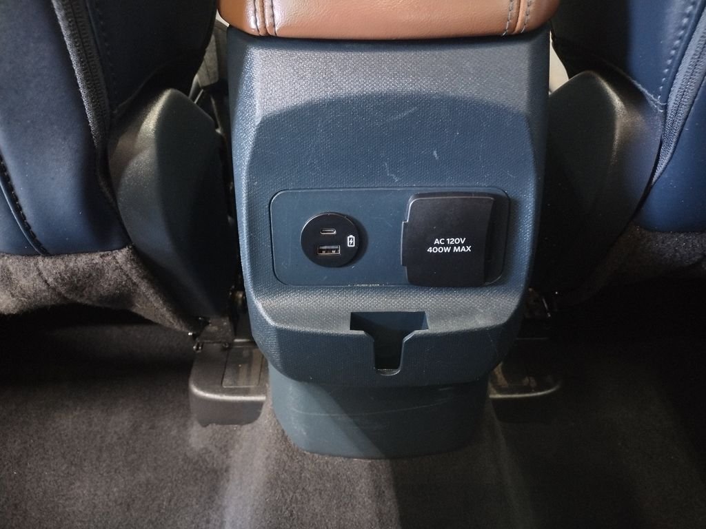 Used 2022 Blue Metallic Ford Lariat image 36