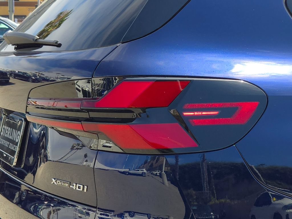 New 2026 Tanzanite Blue II Metallic BMW xDrive40i image 5
