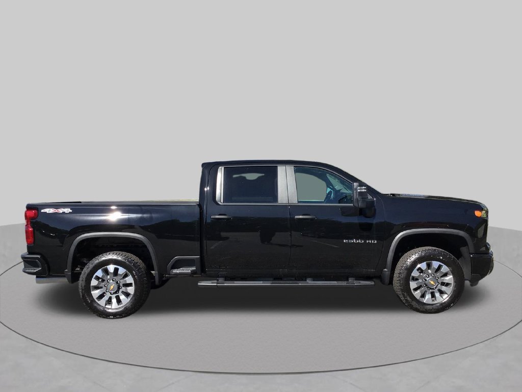 2026 Chevrolet Silverado 2500 HD Custom - Photo 6