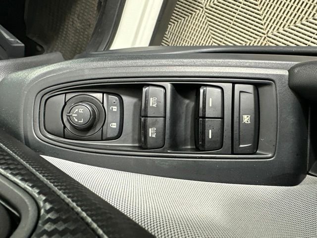 Used 2018 White Subaru 2.0i Premium image 26