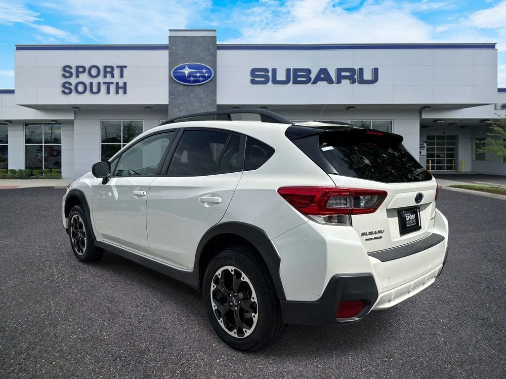 Used 2023 White Subaru Base image 5