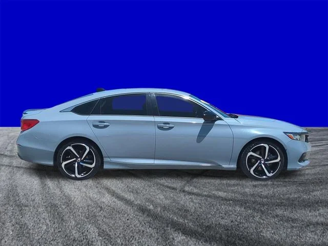 Used 2021  Honda Sport image 3