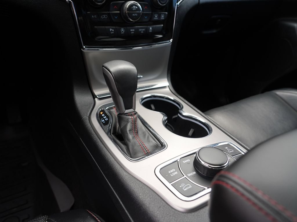 Used 2021 Gray Jeep Trailhawk image 25