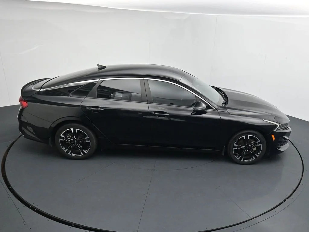 Used 2024 Black Kia GT-Line image 27