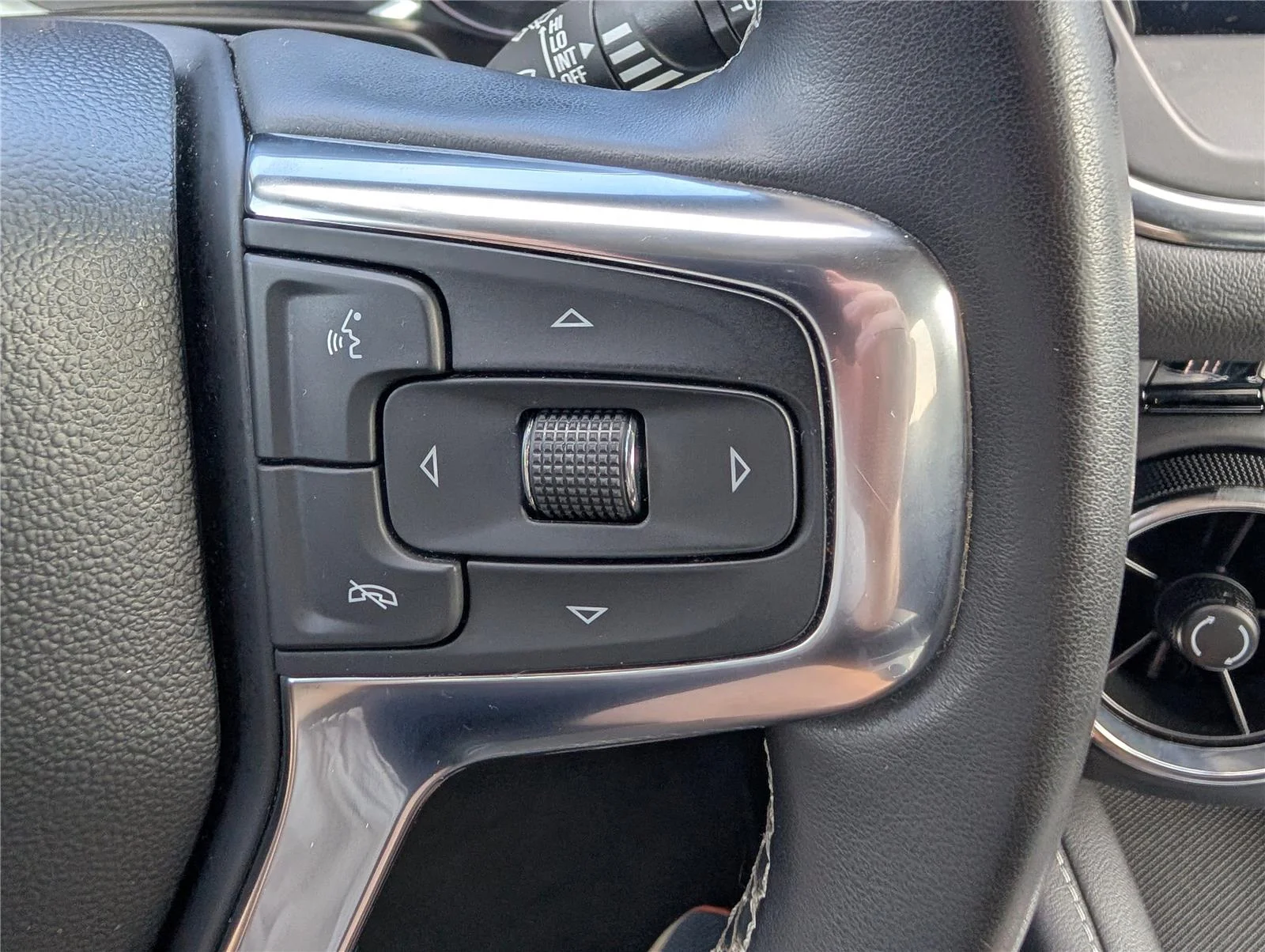 Used 2024 Sterling Gray Metallic Chevrolet 3LT image 21