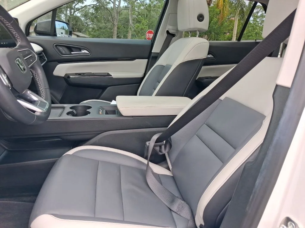 Used 2025  Honda Touring image 20