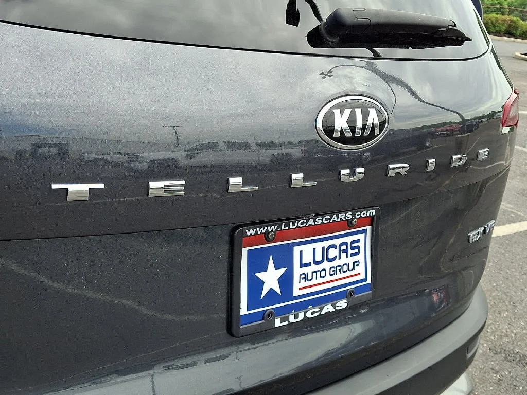 Used 2020 Gray Kia EX image 31