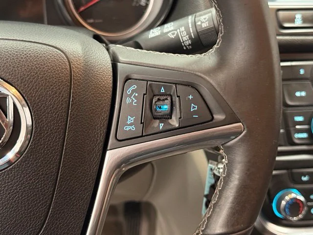 Used 2016 Red Buick Base image 14