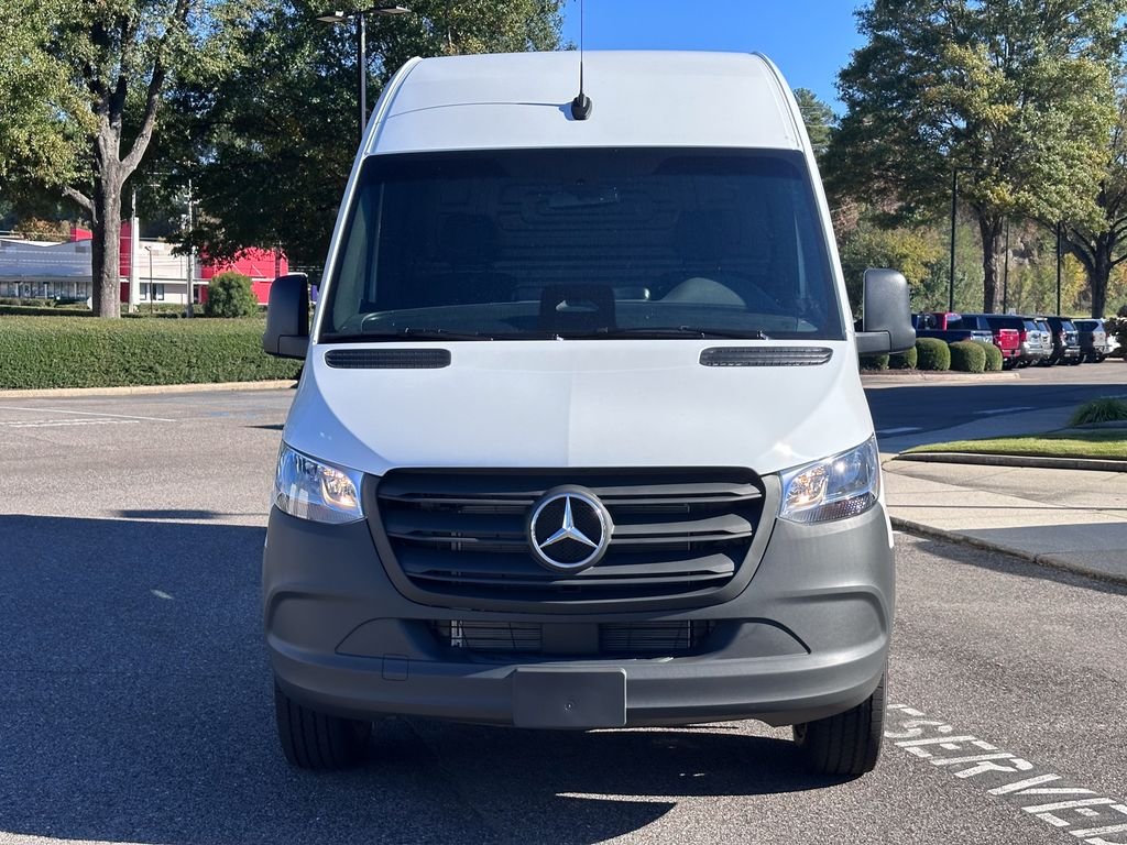 New 2026 Arctic White Mercedes-Benz Cargo 170 WB image 3