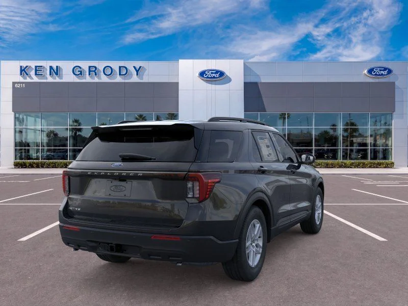 New 2026 Agate Black Metallic Ford Active image 8