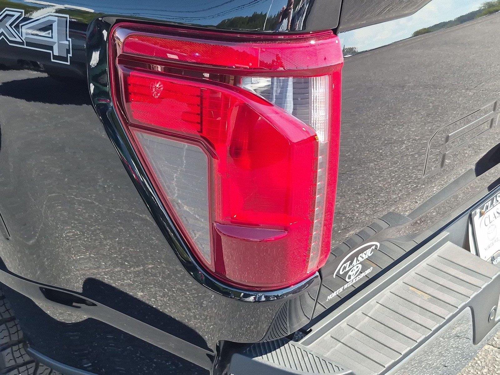 Used 2025  Ford XLT image 12
