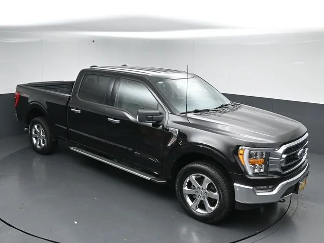 Used 2023 Black Ford XLT image 40