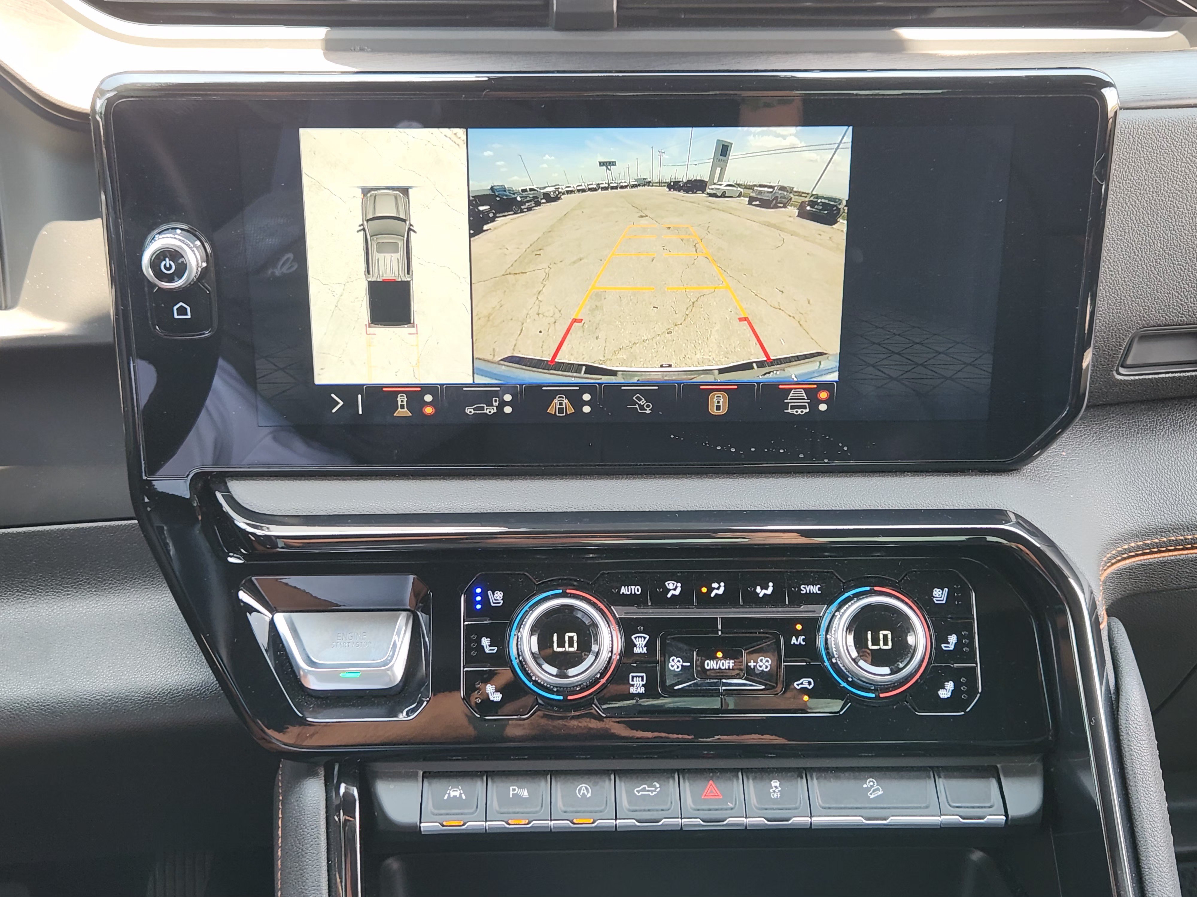 Used 2025 Summit White GMC AT4 image 18