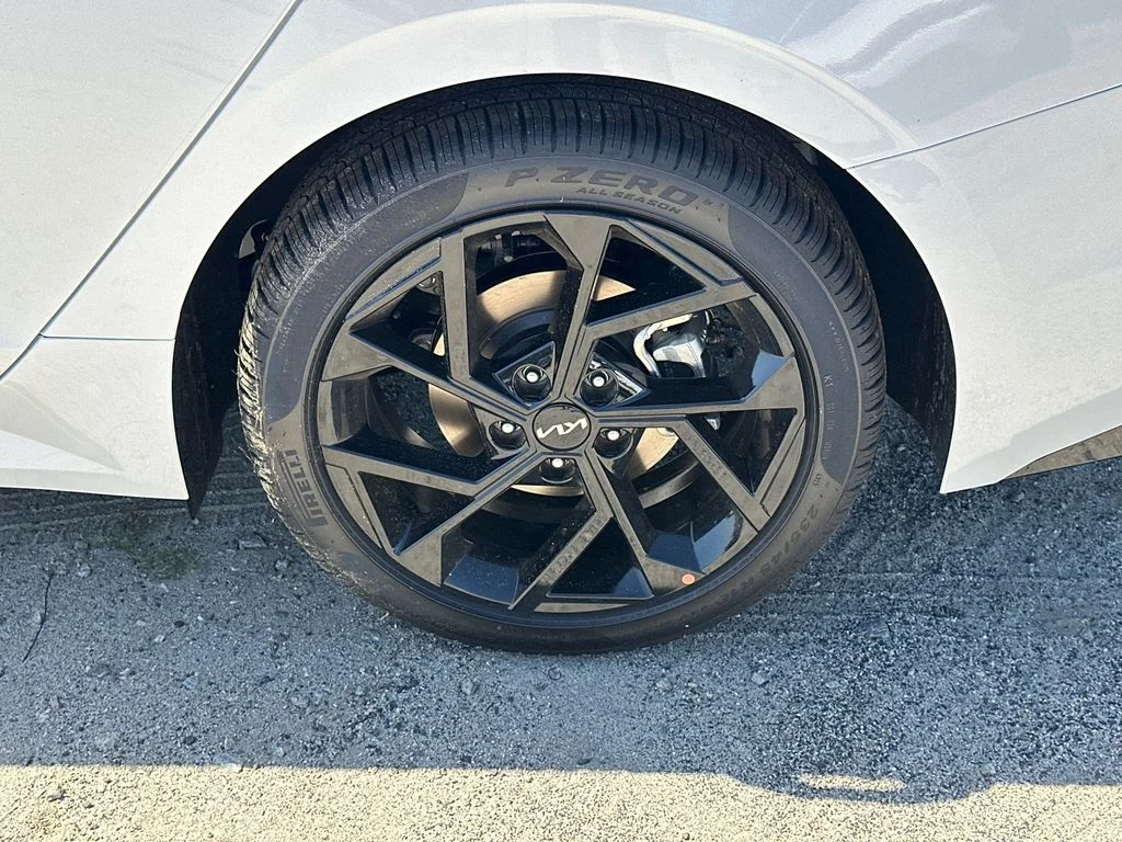New 2026 White Kia GT-Line image 19