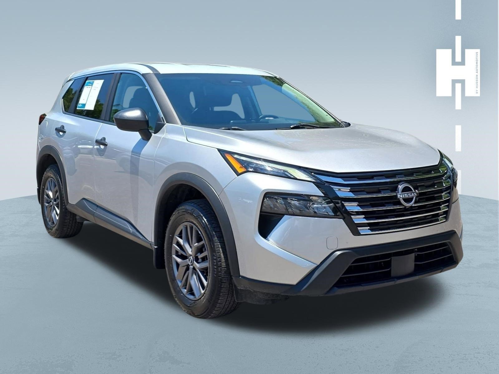 2024 Nissan Rogue S FWD's photo
