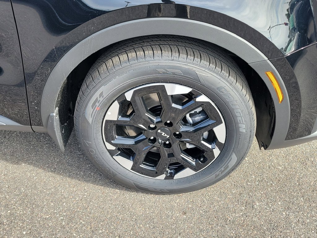 New 2026 Ebony Black Kia S image 40
