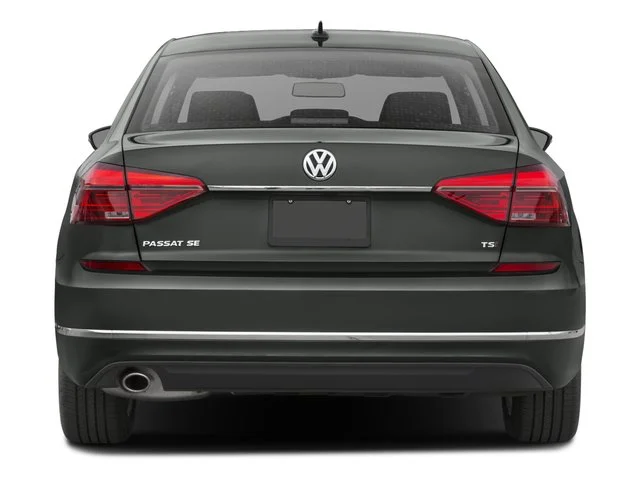 Used 2017 Gray Volkswagen 1.8T SEL Premium image 5