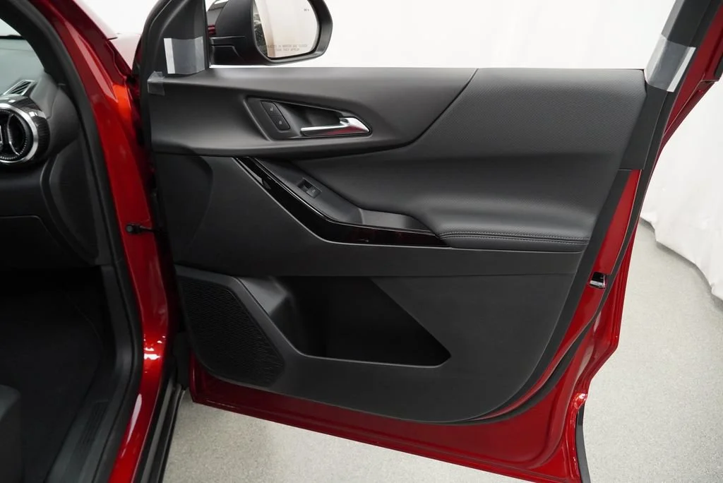 2027 Chevrolet Equinox LT - Photo 27