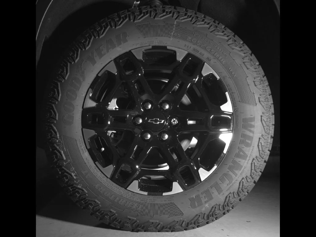 New 2027 Black Chevrolet Z71 image 12