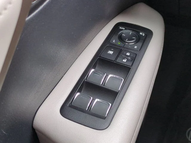 Certified Used 2022 GRAPHITE BLACK GF. Lexus 350 image 24